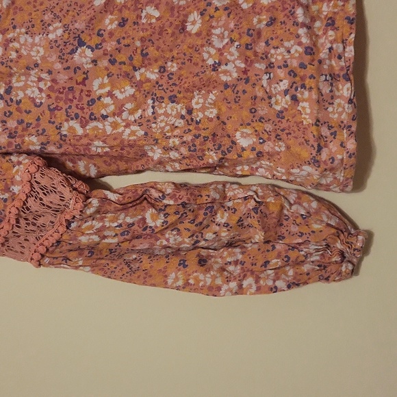 Jessica Simpson blouse - Picture 3 of 6